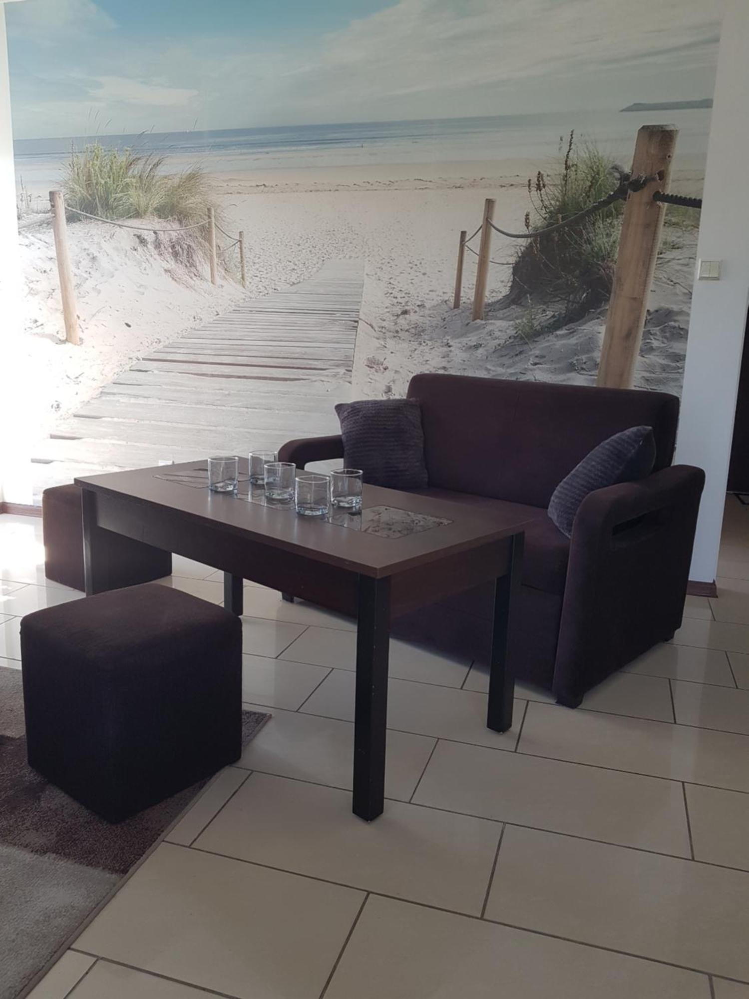 Apartament Z Basenem Do 8 Miejsc Noclegowych 尤斯托尼莫斯基 外观 照片